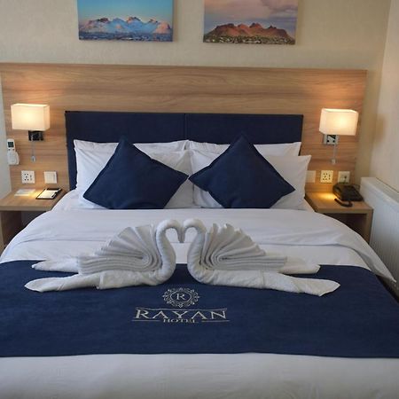 Rayan Hotel Osh Exterior foto