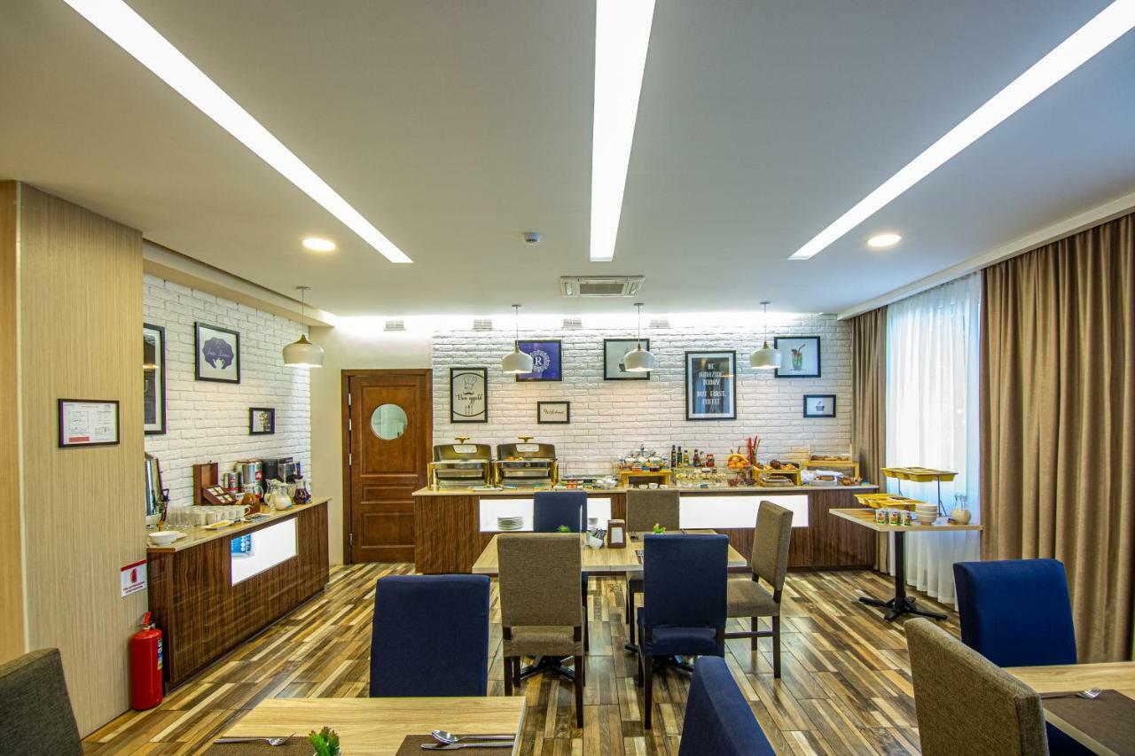 Rayan Hotel Osh Exterior foto